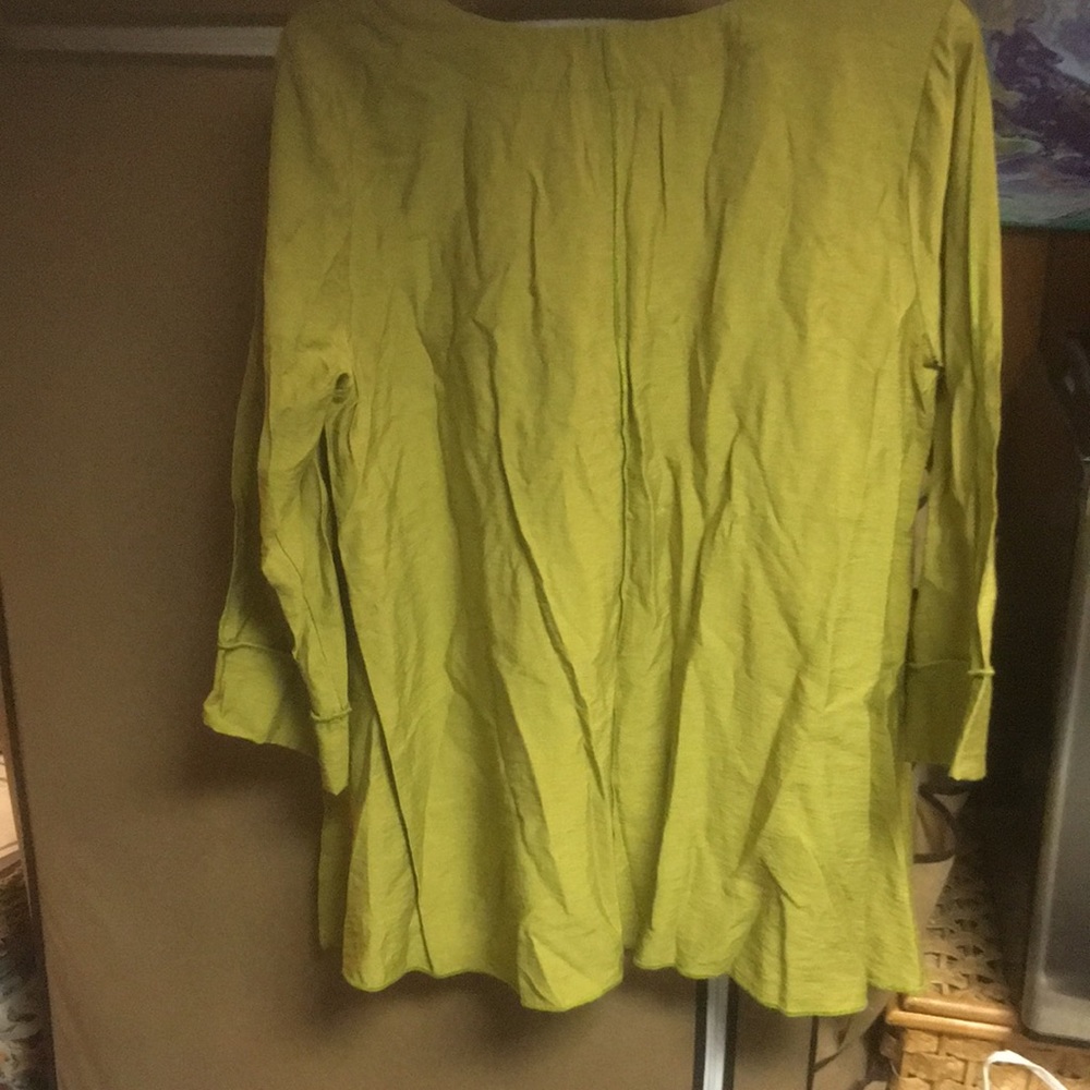 Ladies tunic - Picture 2 of 2